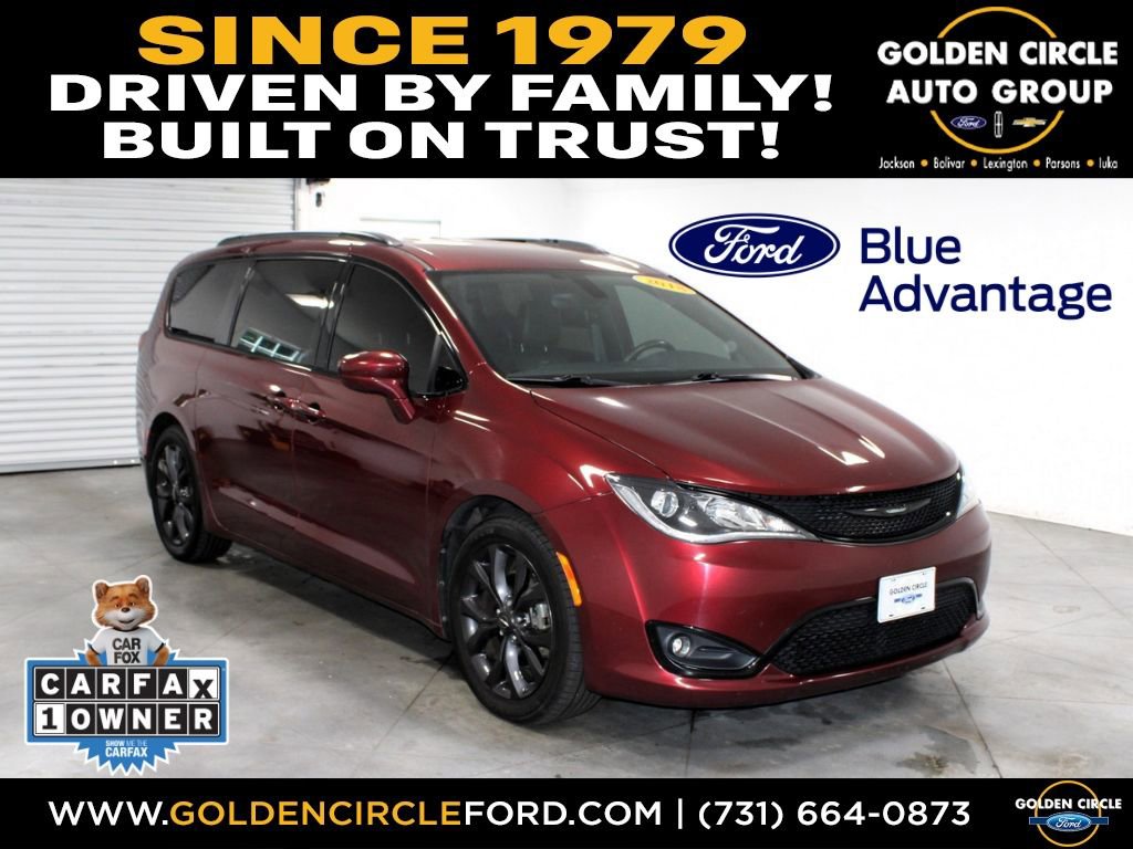 Used 2018 Chrysler Pacifica Touring-L w/ Premium Audio Group FWD 360° Tour