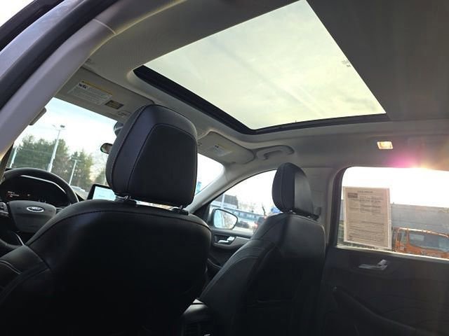 Certified 2022 Ford Escape SEL image 17