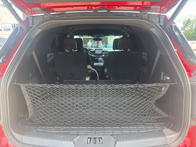 Certified 2021 Ford Explorer Platinum w/ Equipment Group 601A AWD/4WD image 38