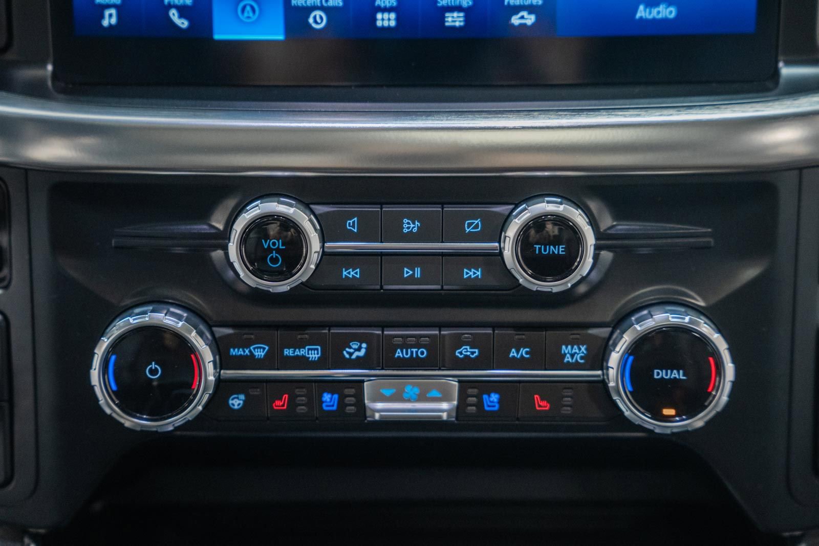 Certified 2023 Ford F150 Lariat w/ Equipment Group 502A High image 29