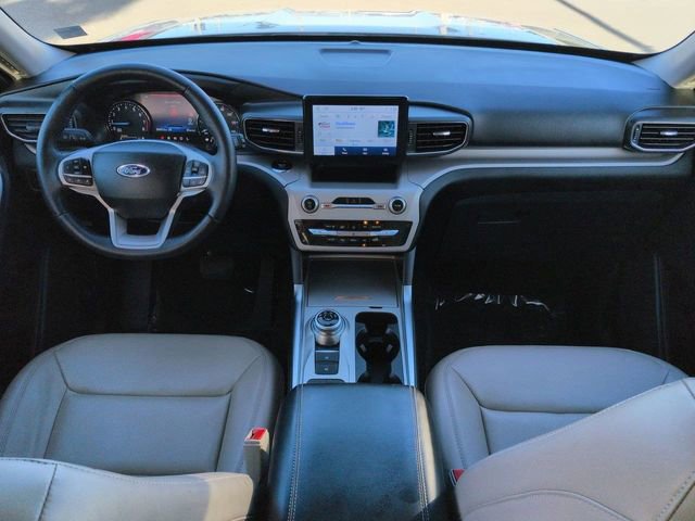 Certified 2024 Ford Explorer XLT w/ Equipment Group 202A image 15