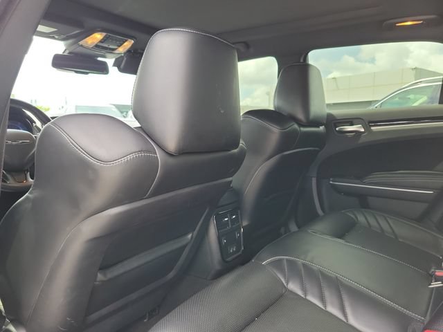 Used 2023 Chrysler 300 C RWD image 12