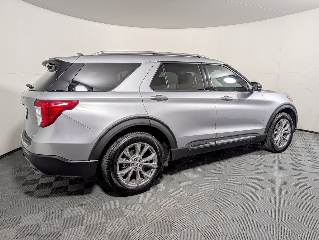 Certified 2021 Ford Explorer Limited w/ Equipment Group 301A AWD/4WD image 2