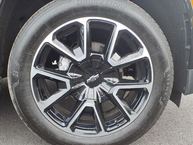 Used 2025 Chevrolet Tahoe RST w/ Comfort Package image 26