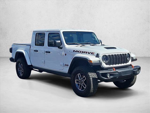 Used 2025 Jeep Gladiator Mojave AWD/4WD image 4