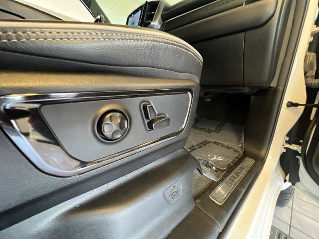 Used 2023 RAM 1500 Limited AWD/4WD image 32