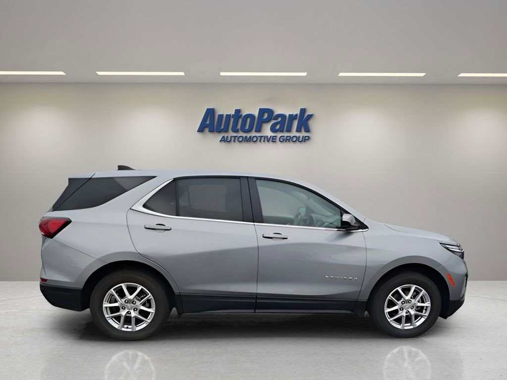 Used 2024 Chevrolet Equinox LT AWD/4WD image 8