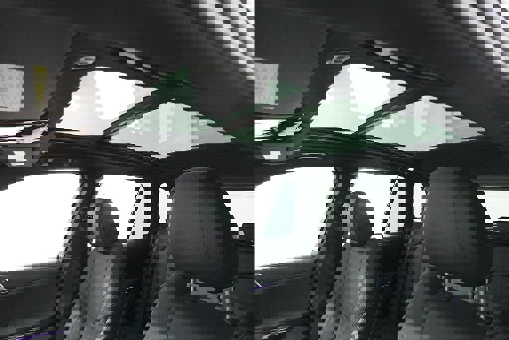 Used 2022 BMW X5 xDrive40i w/ Parking Assistance Package image 13