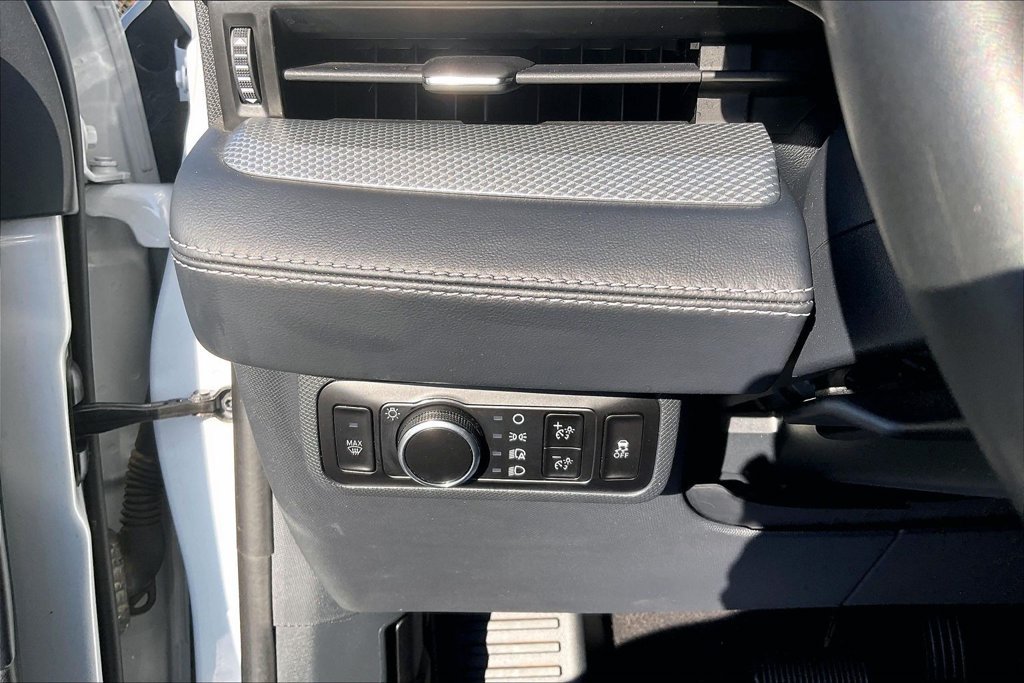 Certified 2023 Ford Mustang Mach-E Select AWD/4WD image 35