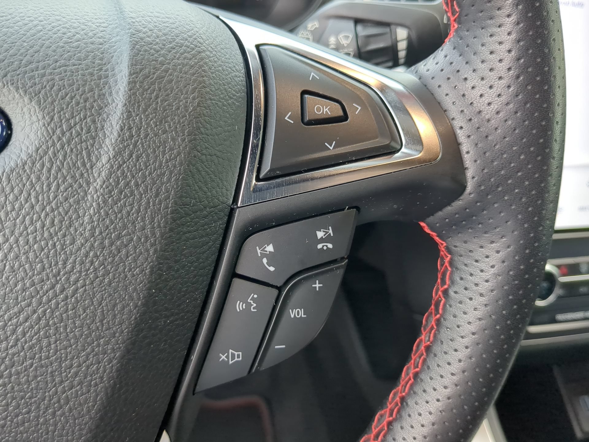 Certified 2022 Ford Edge ST-Line AWD/4WD image 65
