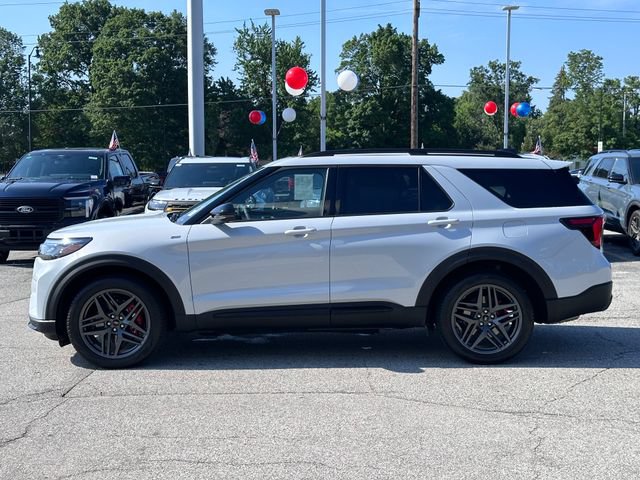 Certified 2026 Ford Explorer ST-Line w/ ST-Line Street Pack AWD/4WD image 4
