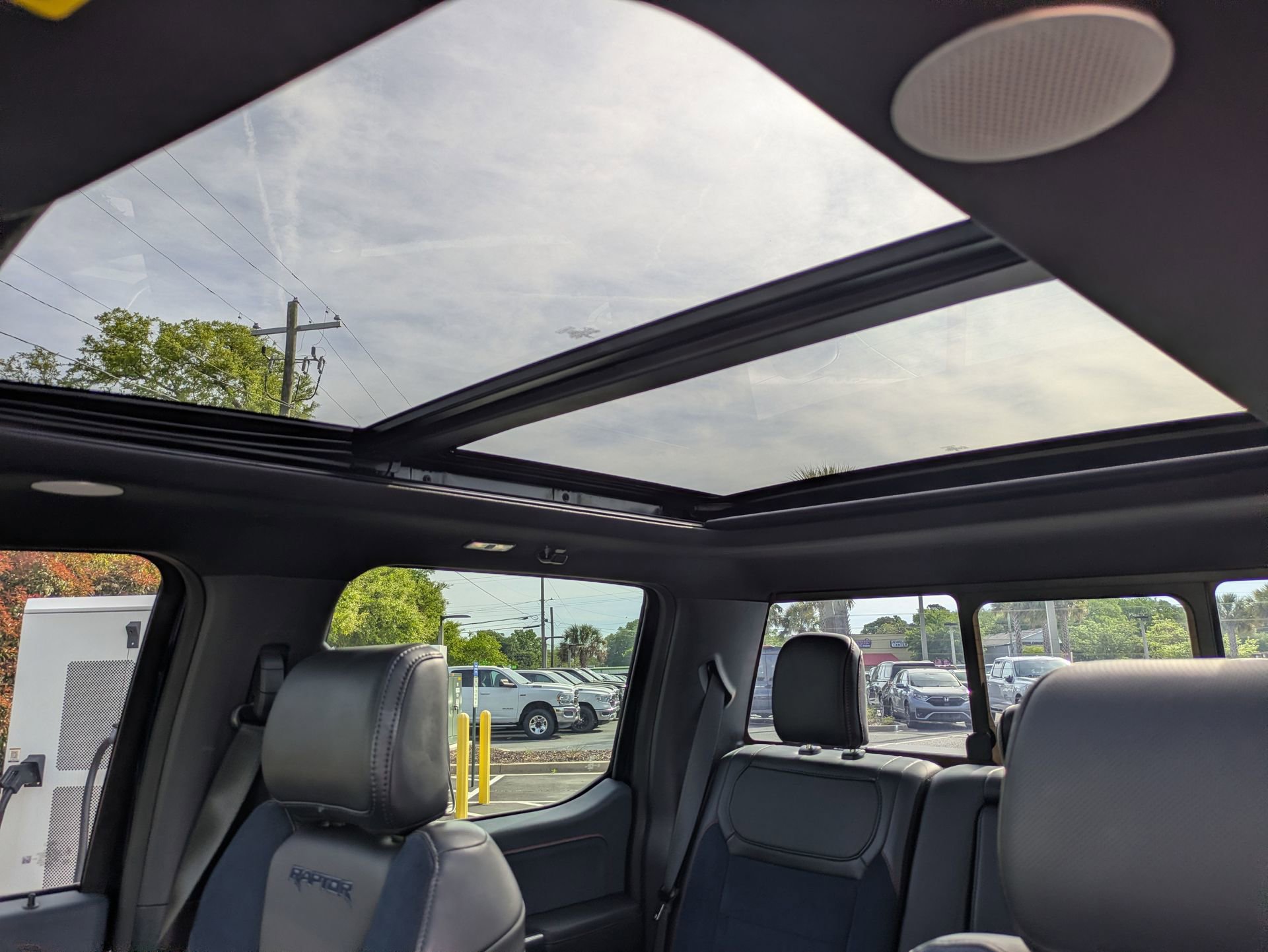 Certified 2023 Ford F150 Raptor w/ Blue Interior Package AWD/4WD image 26