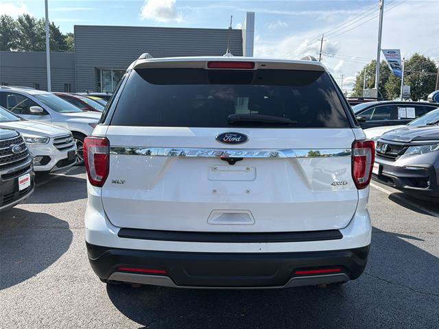 Certified 2019 Ford Explorer XLT w/ Equipment Group 201A AWD/4WD image 3