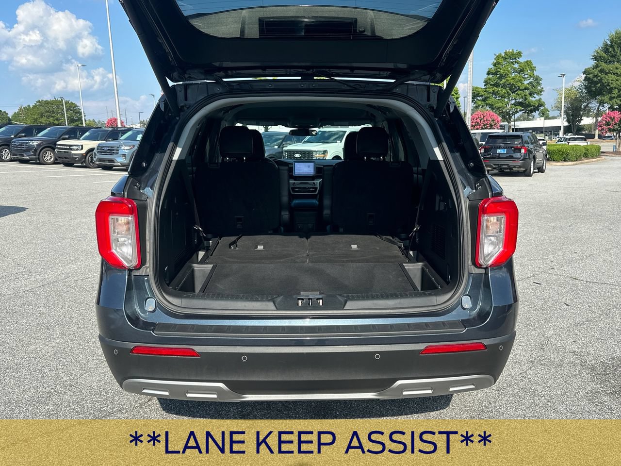 Certified 2023 Ford Explorer XLT w/ Equipment Group 202A AWD/4WD image 20