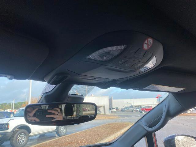 Used 2025 Chrysler Pacifica Limited image 26