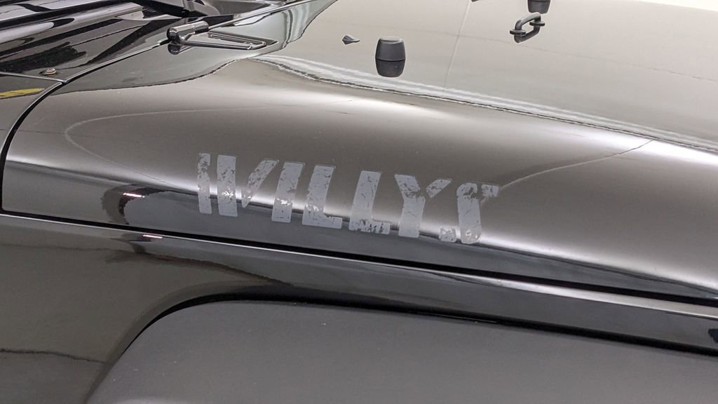 Used 2017 Jeep Wrangler Unlimited Willys image 37