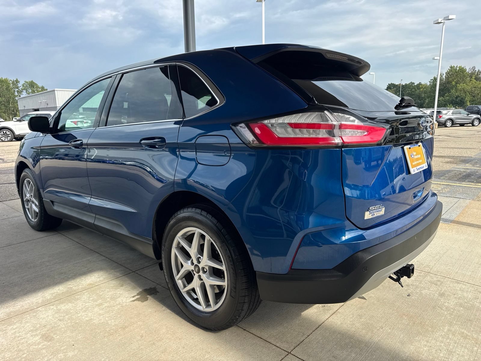 Certified 2024 Ford Edge SEL w/ Convenience Package AWD/4WD image 5