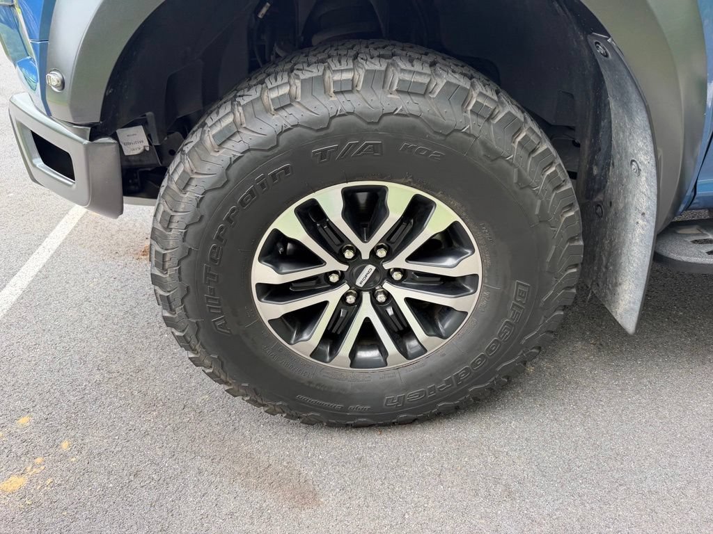 Certified 2019 Ford F150 Raptor w/ Equipment Group 802A Luxury AWD/4WD image 13