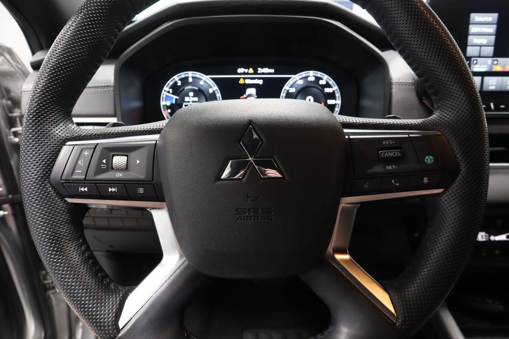 Used 2023 Mitsubishi Outlander SEL Black Edition AWD/4WD image 32