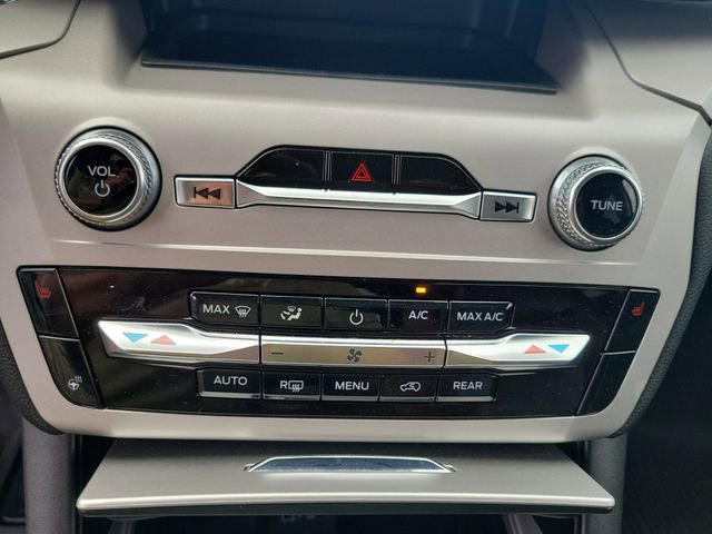 Certified 2023 Ford Explorer XLT w/ Equipment Group 202A AWD/4WD image 22