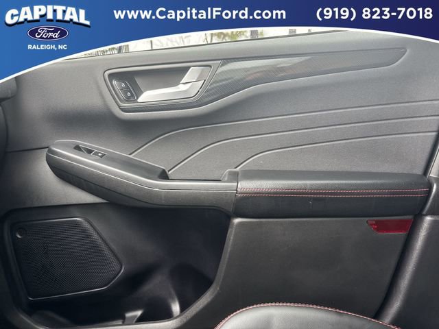 Certified 2023 Ford Escape ST-Line w/ Tech Pack #1 image 27