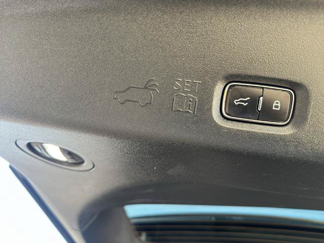 Certified 2025 Ford Expedition Active AWD/4WD image 34