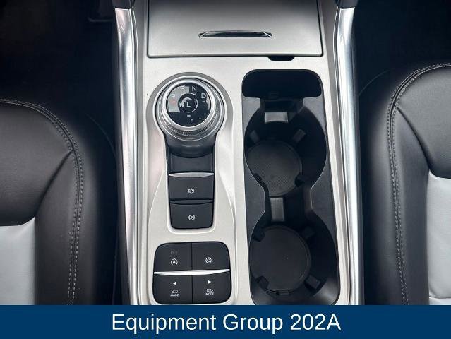 Certified 2023 Ford Explorer XLT w/ Equipment Group 202A RWD image 21