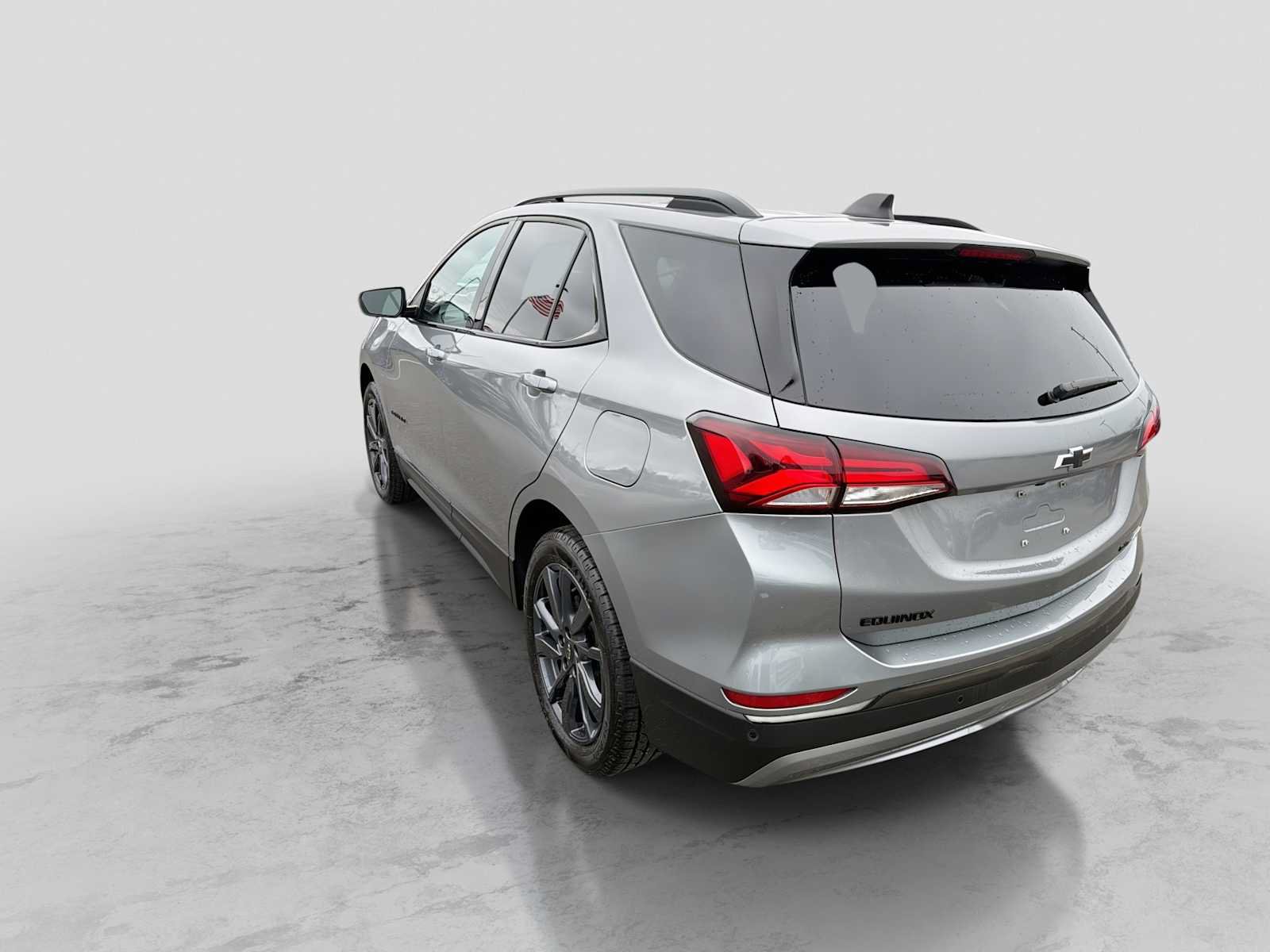 Used 2023 Chevrolet Equinox RS w/ LPO, Floor Liner Package AWD/4WD image 4