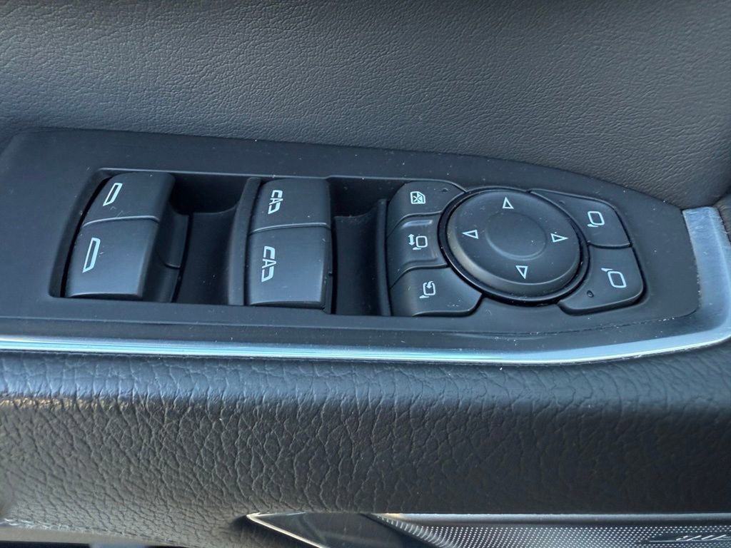 Used 2024 GMC Sierra 3500 Denali w/ Denali Reserve Package image 15