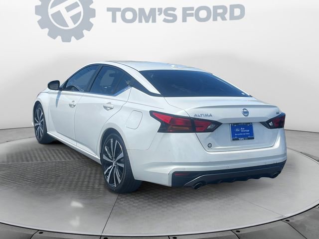 Used 2020 Nissan Altima 2.5 SR w/ Premium Package FWD image 4