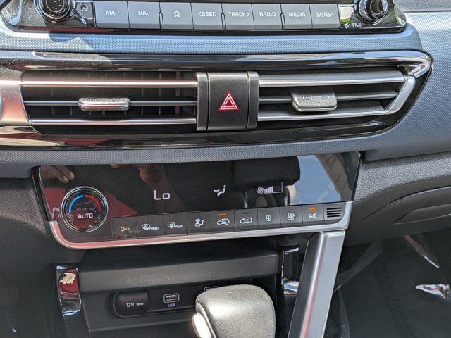 Used 2023 Kia Seltos S w/ Navigation Package FWD image 26
