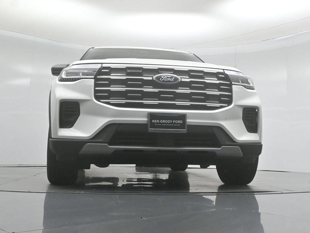 Certified 2025 Ford Explorer Active RWD image 47