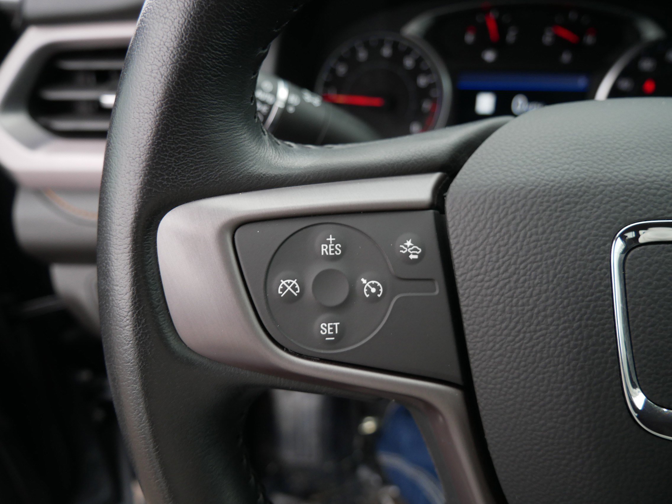 Used 2022 GMC Acadia AT4 w/ Trailering Package image 29