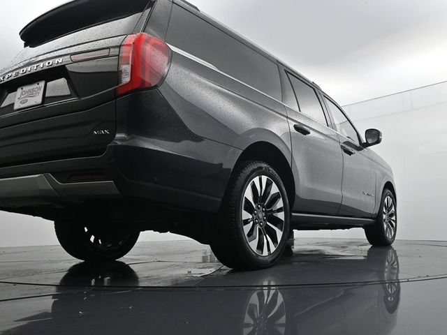 Certified 2025 Ford Expedition Max Platinum w/ Driver's Package AWD/4WD image 37