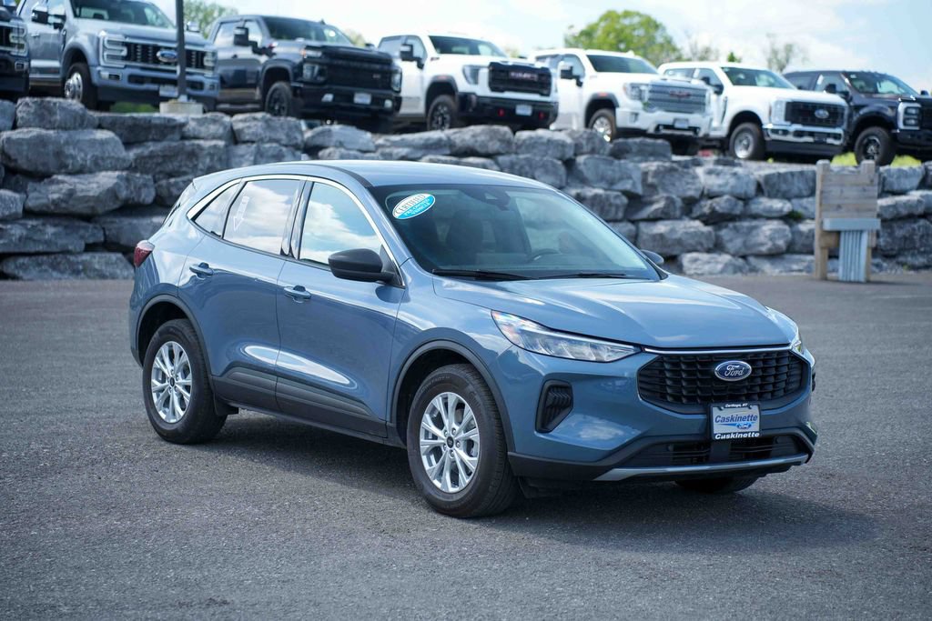 Certified 2023 Ford Escape Active w/ Tech Pack #1 AWD/4WD image 3