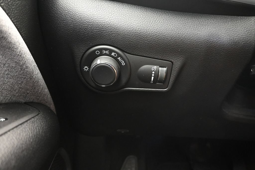 Used 2024 Jeep Compass Sport AWD/4WD image 29