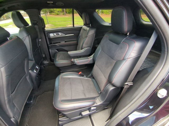 Certified 2025 Ford Explorer ST AWD/4WD image 30