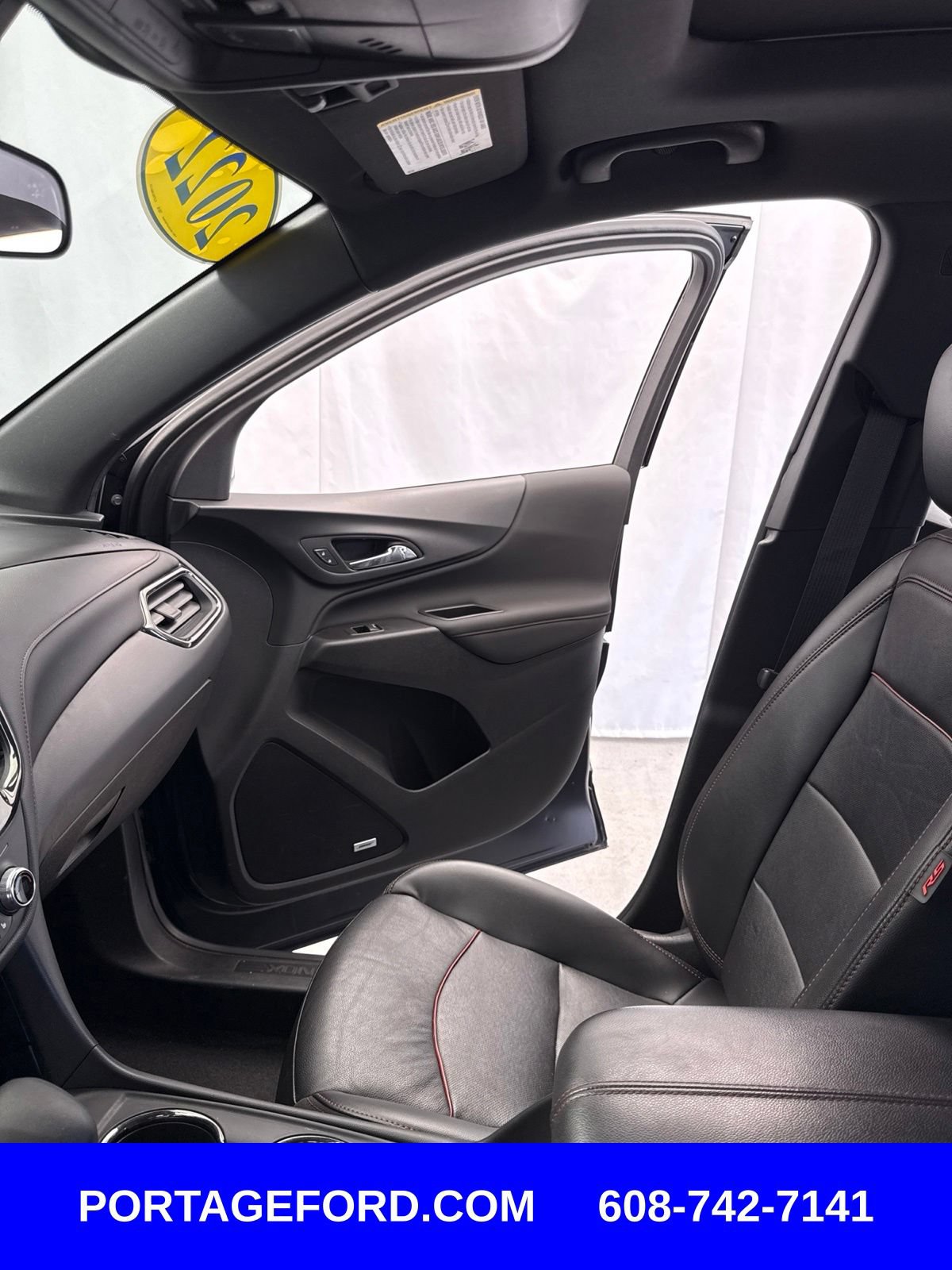 Used 2022 Chevrolet Equinox RS w/ RS Leather Package AWD/4WD image 22