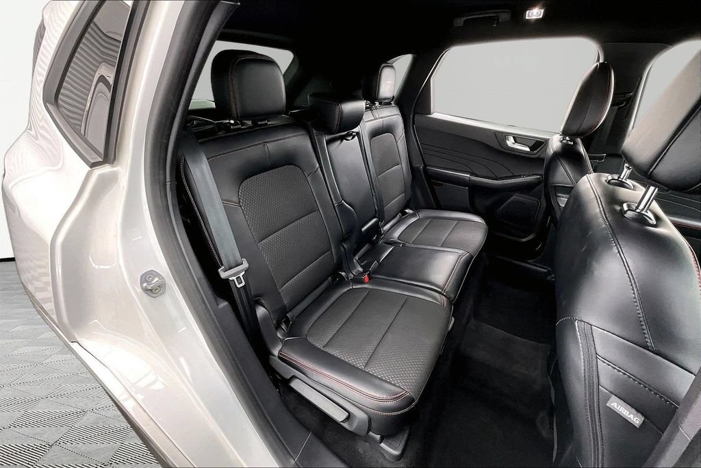 Certified 2024 Ford Escape ST-Line w/ Tech Pack #1 AWD/4WD image 27