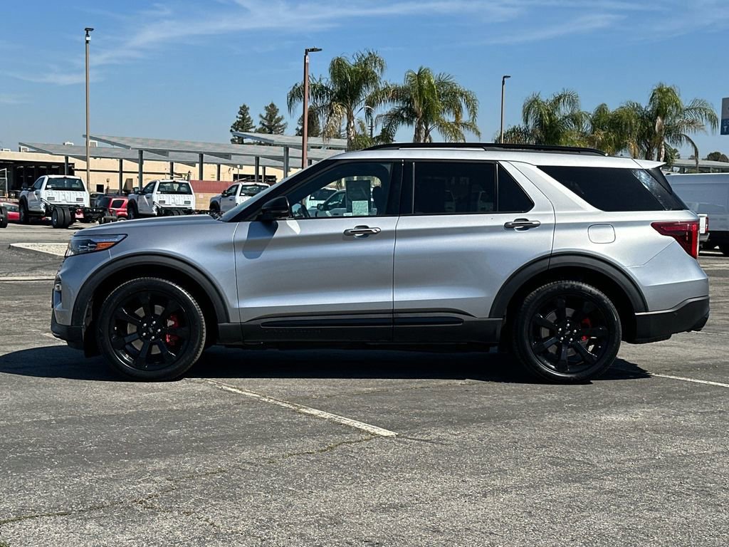 Certified 2020 Ford Explorer ST w/ ST Street Pack image 2