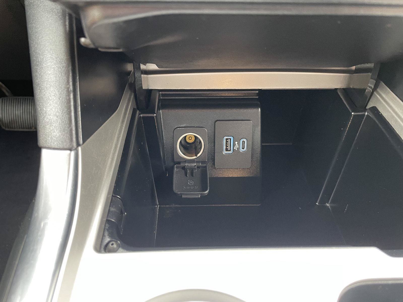 Certified 2021 Ford Explorer Limited AWD/4WD image 32