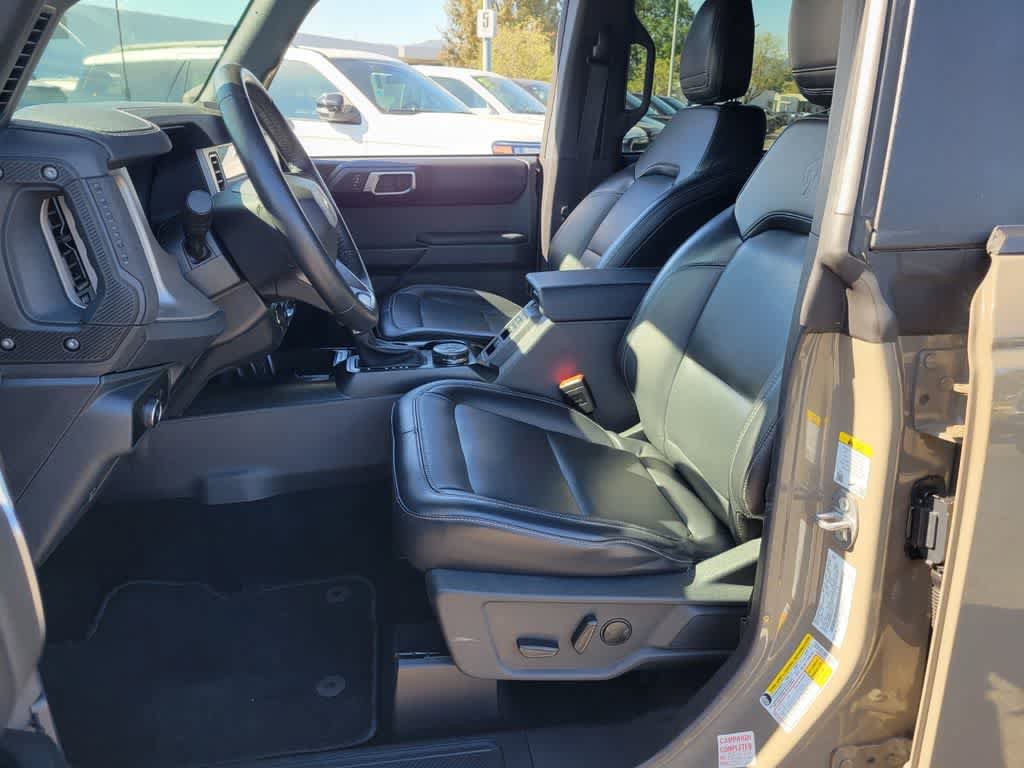 Certified 2025 Ford Bronco Outer Banks AWD/4WD image 12