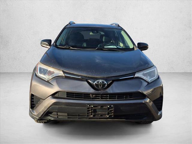 Used 2018 Toyota RAV4 LE FWD video 2