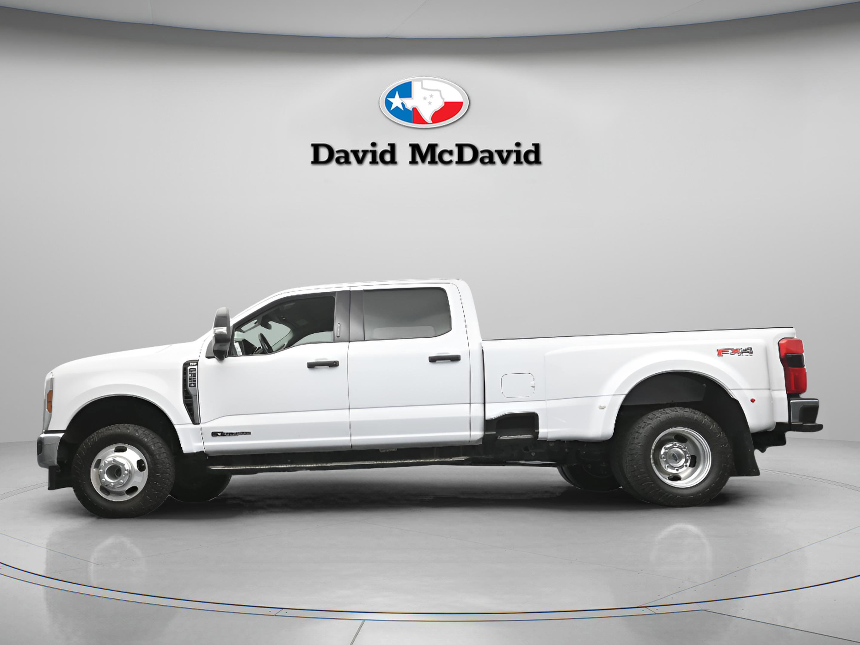 Certified 2024 Ford F350 XLT w/ 360-Degree Camera Package image 6