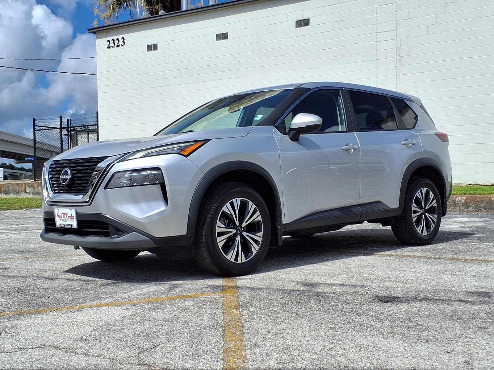 Used 2023 Nissan Rogue SV
