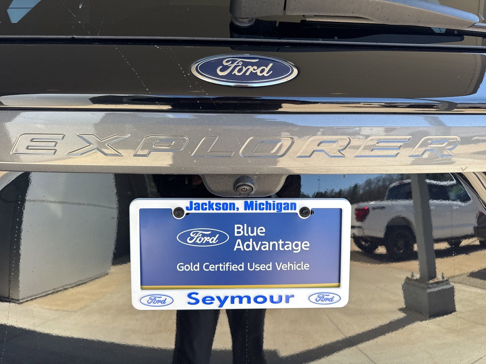 Certified 2023 Ford Explorer XLT w/ Equipment Group 202A AWD/4WD image 15