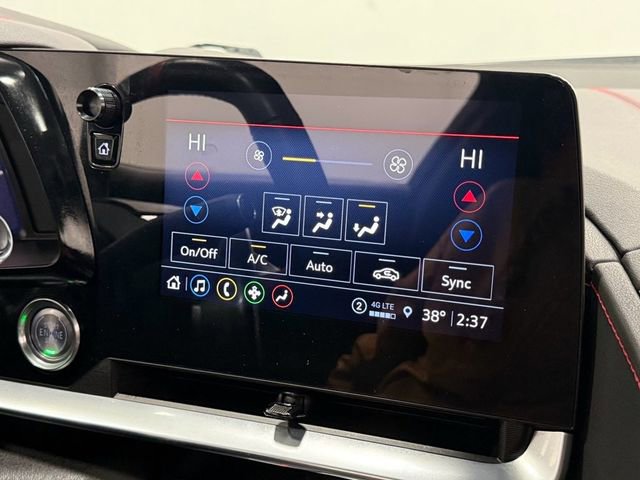 Used 2022 Chevrolet Corvette Stingray Coupe w/ Z51 Performance Package image 27