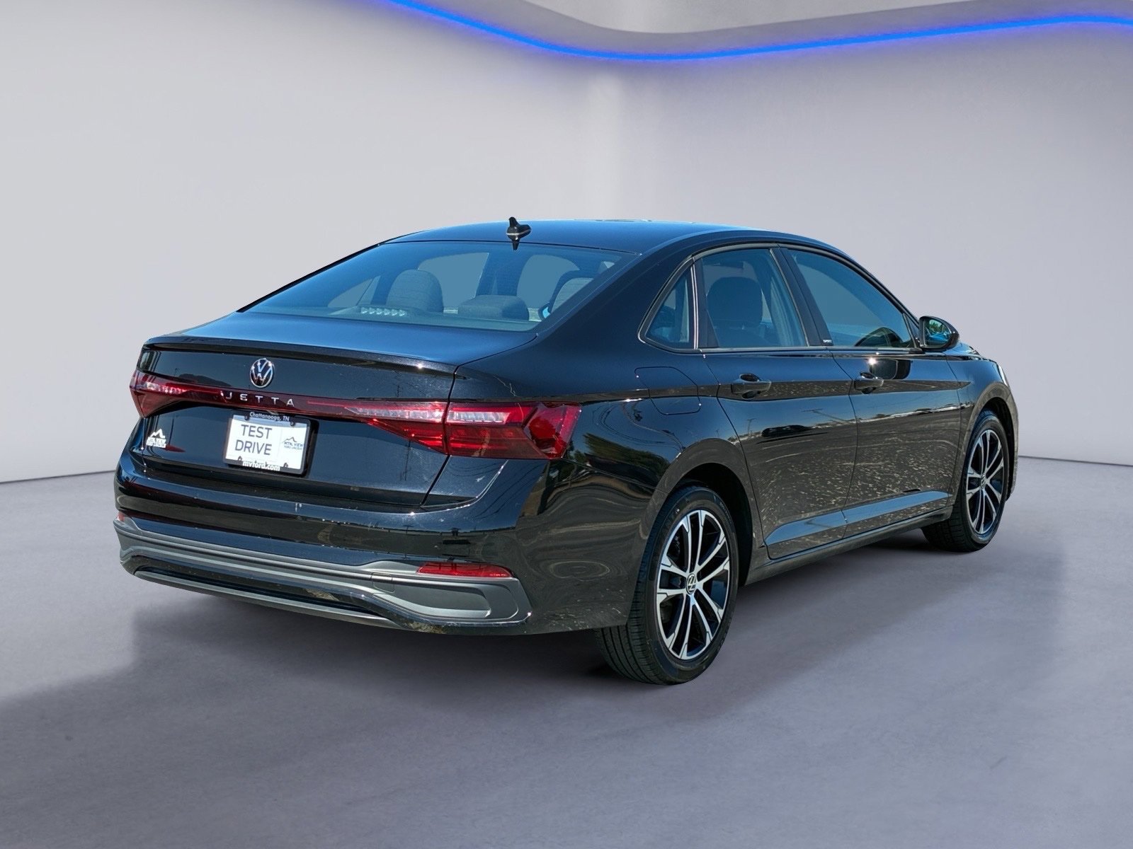 Used 2025 Volkswagen Jetta Sport FWD image 6