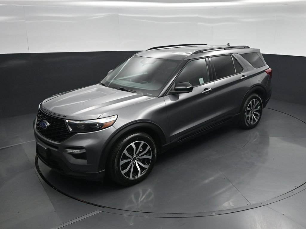 Certified 2023 Ford Explorer ST-Line w/ Class IV Trailer Tow Package RWD image 32