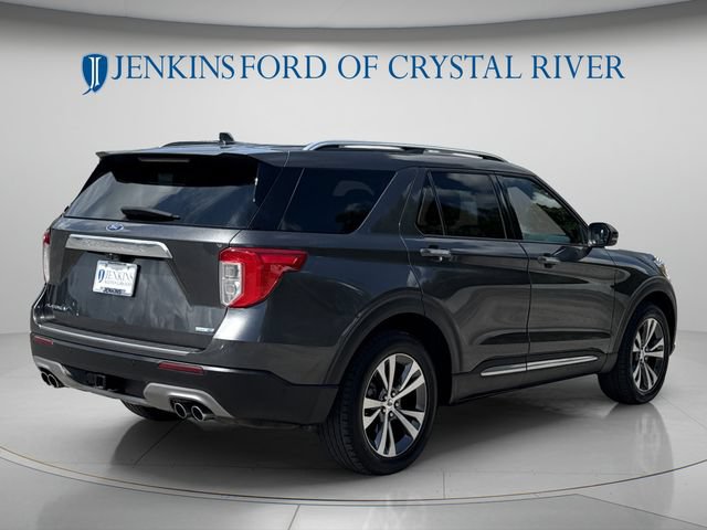 Certified 2020 Ford Explorer Platinum w/ Premium Technology Package AWD/4WD image 3